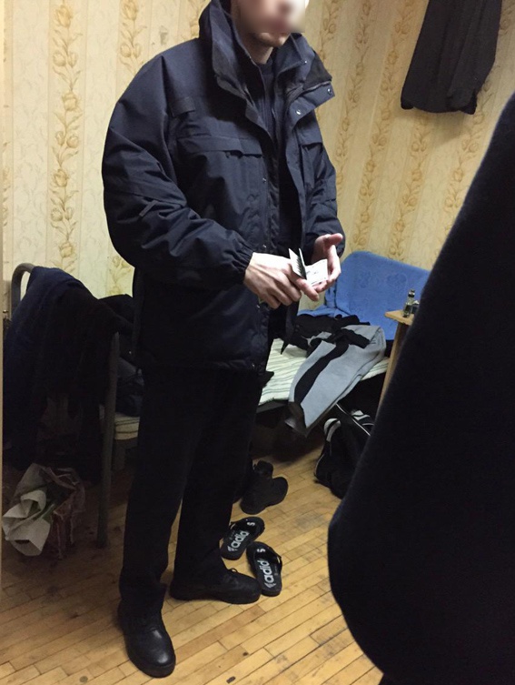 В Киеве за злоупотребление служебным положением задержан командир роты патрульной полиции