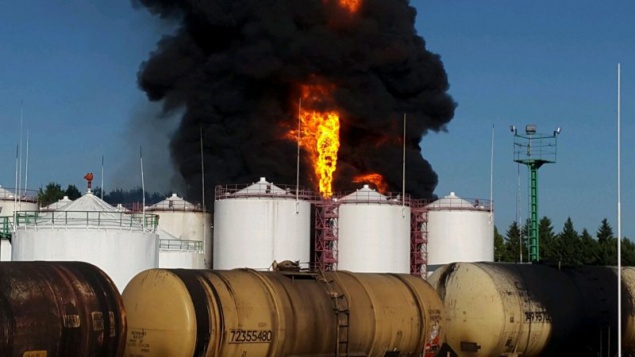 Владельцы сгоревшей “БРСМ-Нефть” скрываются от госорганов