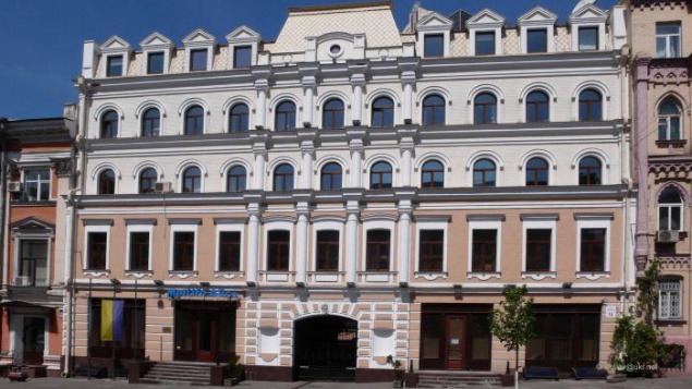 Хозяйственному суду Киевской области разрешили арендовать помещение за 1 гривну