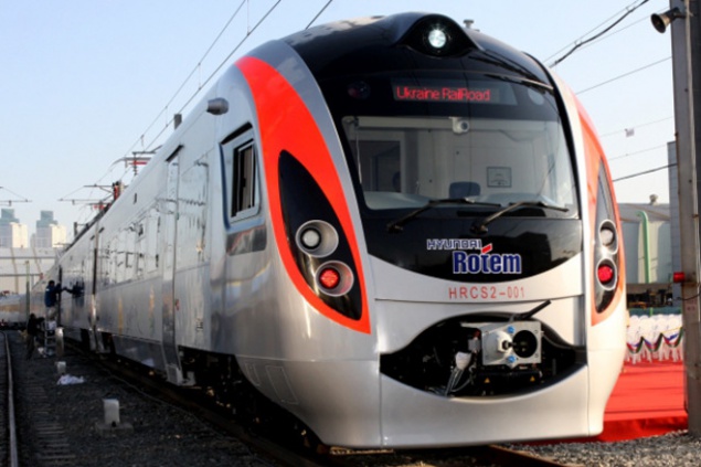 Скоростной поезд из Киева в Запорожье с декабря будет курсировать ежедневно