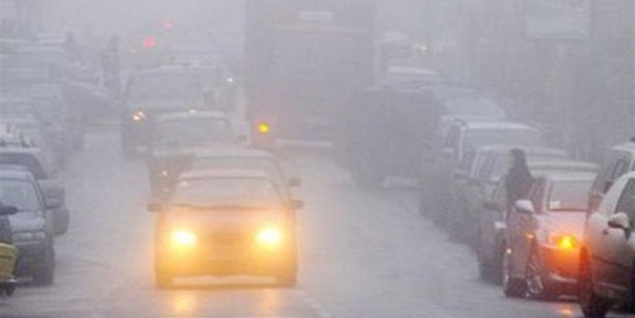 На Киевщине водителей предупреждают о сильном тумане