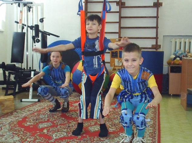 Власти Киева собираются оздоровить 328 детей с церебральным параличом за счет горбюджета