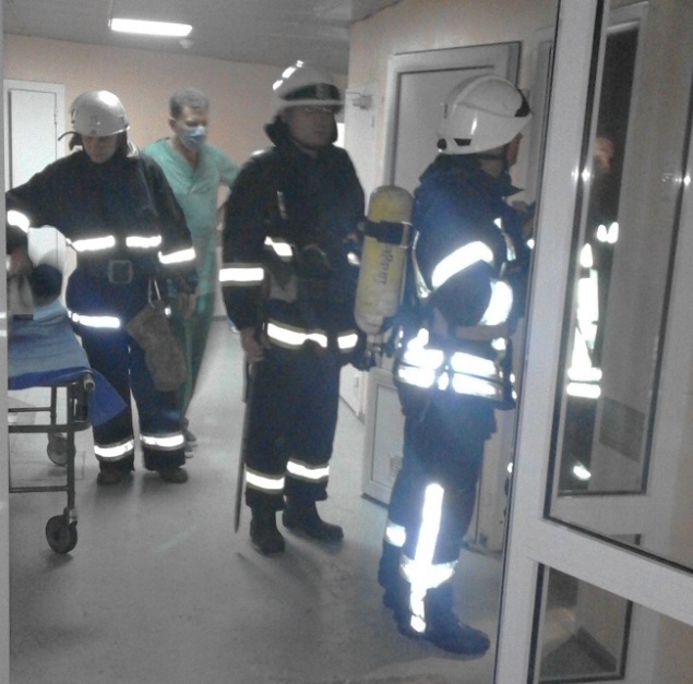 В Институте рака в Киеве произошел пожар (фото)