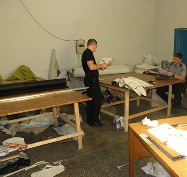 В Киеве работник обокрал мебельных цех на 100 тыс. грн (фото)