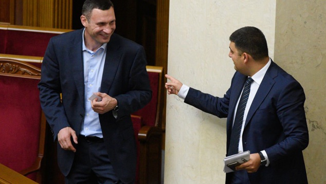 Гройсмана предупредили, что правительство рискует, давая много свободы Кличко