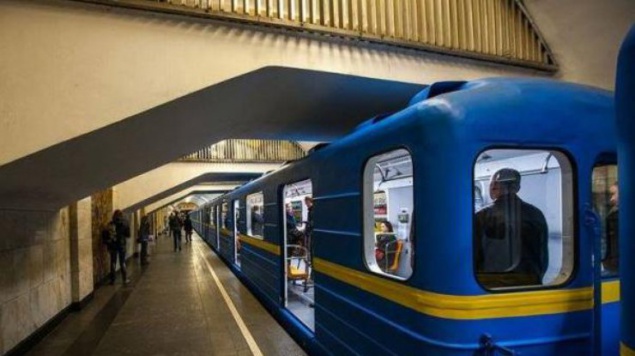 Для расследования причин задымления в киевском метро создали комиссию