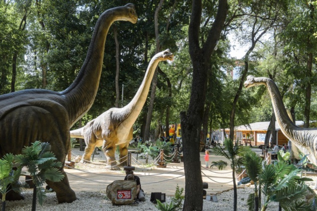 На ВДНХ в Киеве покажут “живых” динозавров