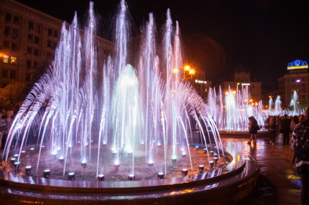 С 1 октября в Киеве фонтаны отправляют на отдых (видео)