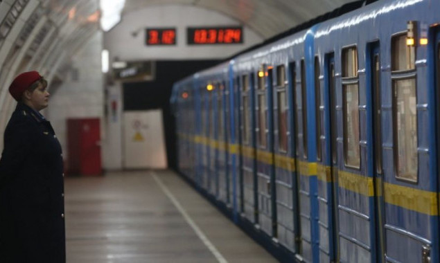“Киевский метрополитен” объявил тендер на приобретение двух тягачей за 34,5 млн гривен