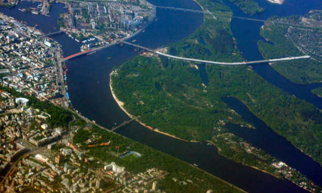На Трухановом острове в Киеве может появиться воднолыжный комплекс