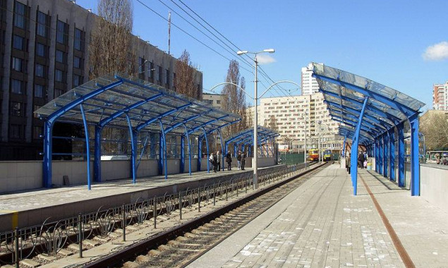 Работа станций скоростного трамвая в Киеве на выходных будет изменена