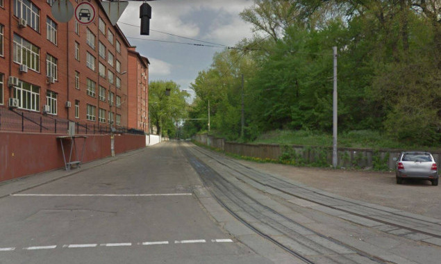 В КГГА запланировали реконструкцию трамвайных путей на ул. Добрынинской, но ее нельзя выполнить