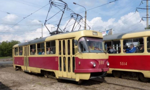 “Киевпастранс” реконструирует трамвайную линию на пл. Шевченко