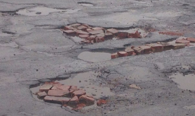 Объявлено о подозрении директору подрядной организации, выполнившей фиктивный ремонт дорог на Киевщине