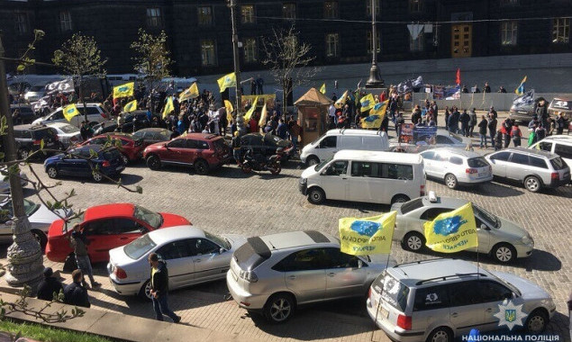 Полиция усилила меры безопасности в центре Киева из-за массовых акций (фото)