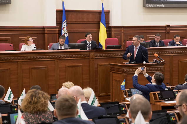 Столичные депутаты попросили ВР ускорить лицензирование “Киевтеплоэнерго”