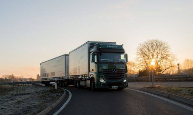 Столичные власти ввели в Киеве дневное ограничение движения грузовиков