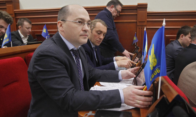Кличко просят добиться отмены решения Киевсовета о тотальной застройке Киева