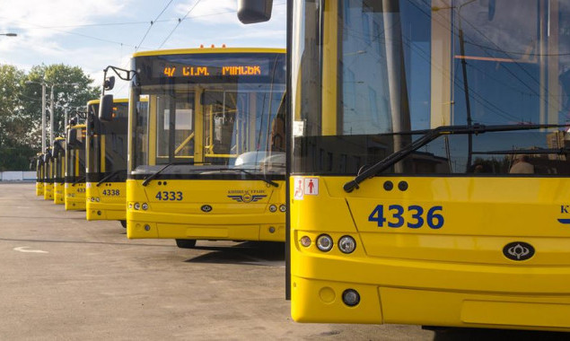 Пять маршрутов общественного транспорта Киева изменят движение из-за концерта на Софийской площади