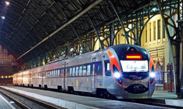 Появилось расписание движения поезда “четырех столиц” Киев-Минск-Вильнюс-Рига
