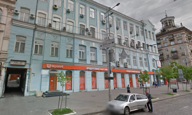 Кличко просят исправить последствия ремонта фасада здания по ул. Большой Васильковской