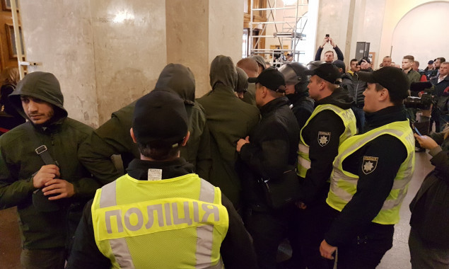 Избиение Сергея Гусовского: полиция сообщила о 19 задержанных (видео момента нападения)