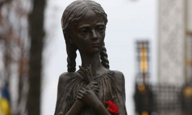 К 85-й годовщине Голодомора в Киеве запланированы поминальные панихиды, траурные мероприятия и акция “Зажги свечу”