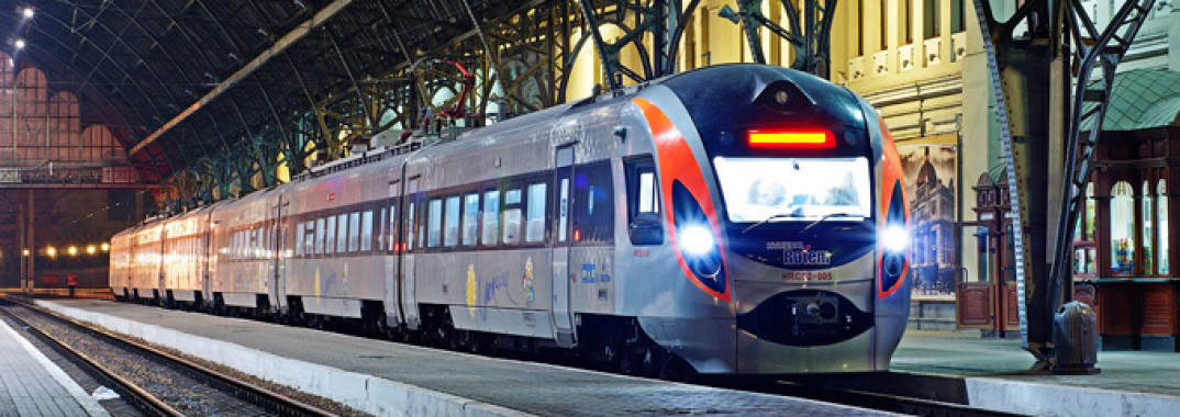 В ноябре скоростной поезд №736 из Киева в Запорожье будет курсировать ежедневно