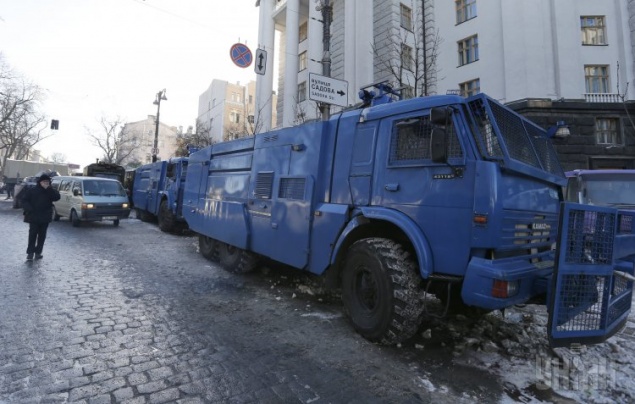 Активисты Майдана пытались “стырить” водомет у активистов Майдана