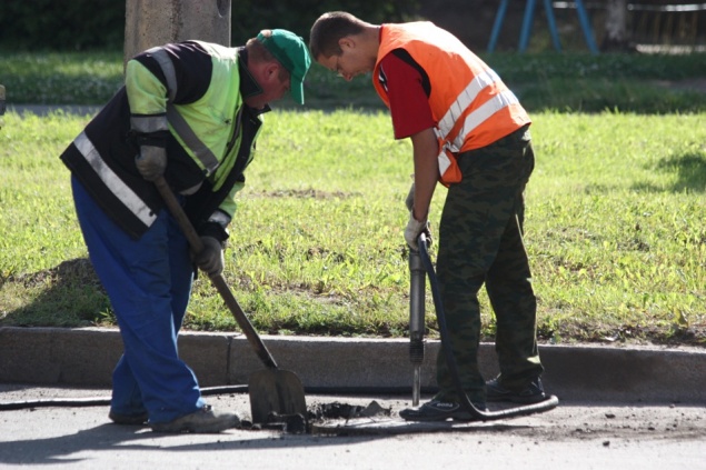 ЕБРР ищет желающих заняться ремонтом дороги Киев-Обухов