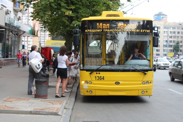 Киеву дадут 16 млн евро на новые троллейбусы и “лампочки”