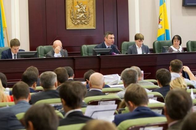 Предновогоднее заседание Киевсовета на 130 вопросов может затянуться до 2015 года