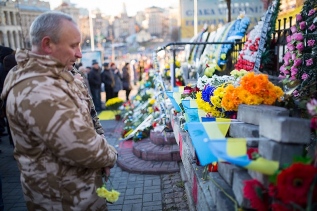 Октябрьский дворец просит убрать памятные знаки Майдана