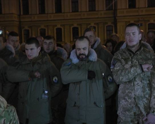 Батальоны “Азов” и “Киевщина” отправились в зону АТО