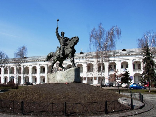 Варианты обустройства Контрактовой площади вынесут на суд киевлян