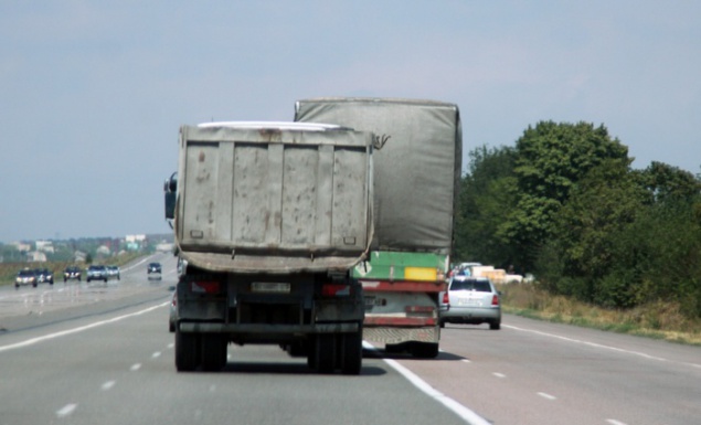 В Киевской области ограничат движение грузовиков