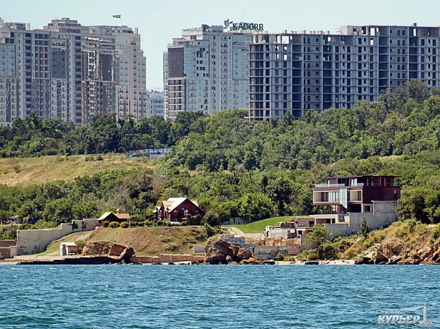 Саакашвили лишил “киевского миллиардера” персонального пляжа в Одессе