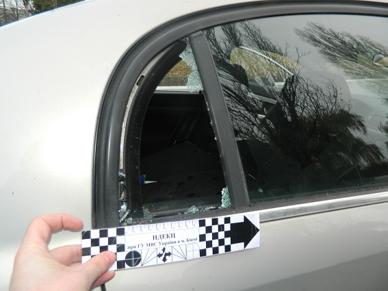 В Киеве после неудачной попытки украсть автомобиль автоугонщики избили  владельца транспортного средства