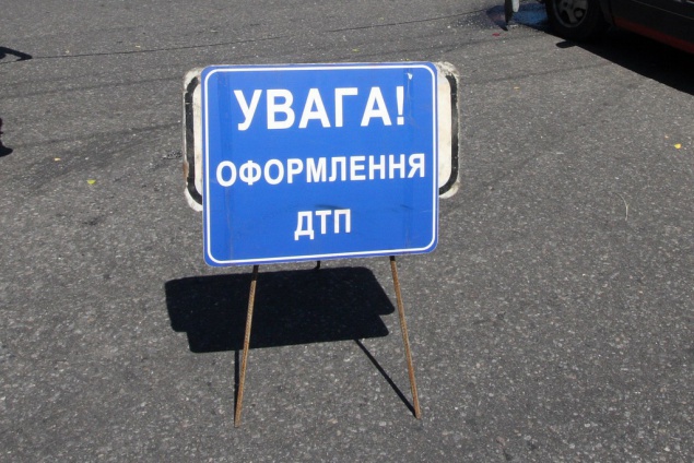 В Киеве уснувший за рулем водитель “Рено” разбился насмерть (ВИДЕО)