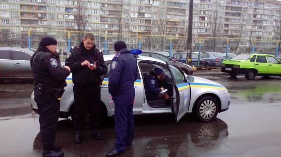 В киевской полиции сообщают о новой жертве перестрелки на Оболони (+видео)