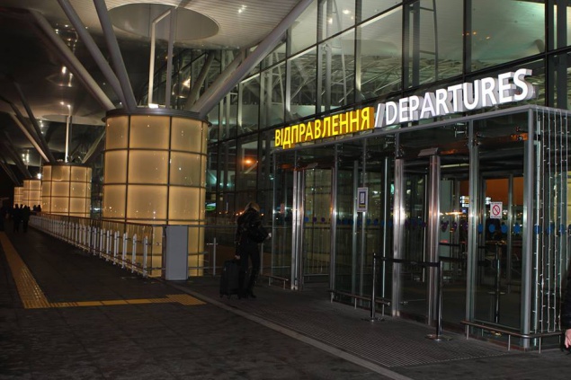 В киевском аэропорту “Борисполь” просят пассажиров прибывать пораньше