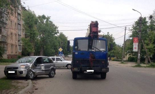 За прошедшие сутки в Киевской области произошло три ДТП с пострадавшими