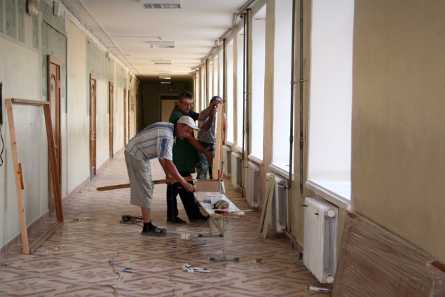 На ремонт двух школ в Киевской области власти выделили 90 млн гривен