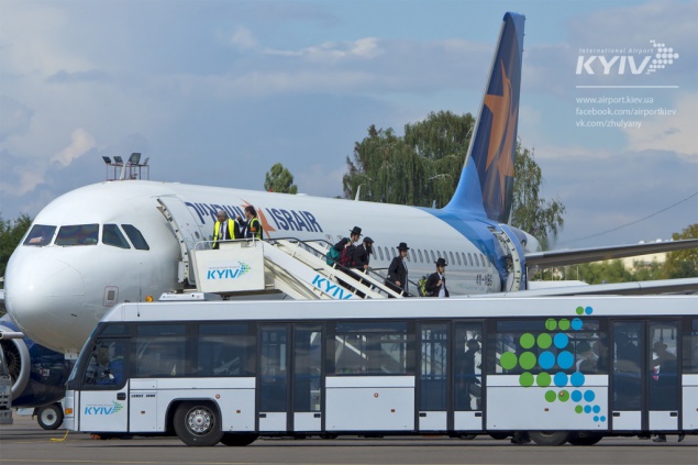 Аэропорт “Киев” планирует обслужить 73 рейса и 13 500 паломников-хасидов