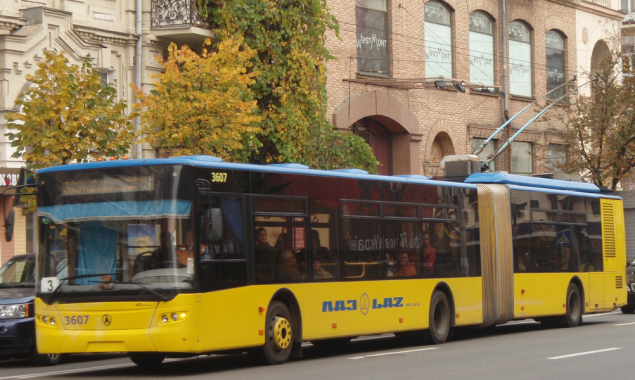 Из-за ремонта на мосту Патона в Киеве троллейбус изменит маршрут