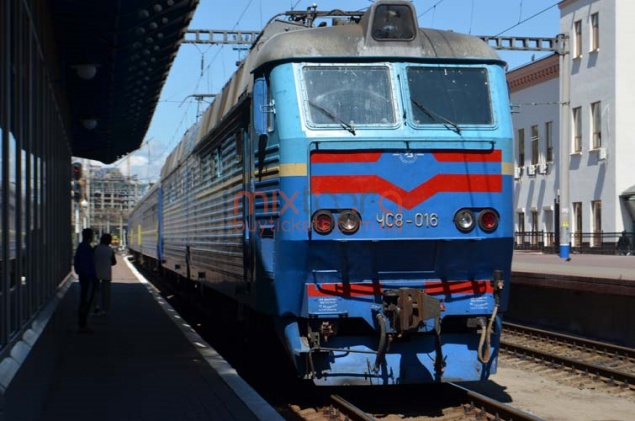 На школьные каникулы назначены 3 дополнительных поезда из Киева