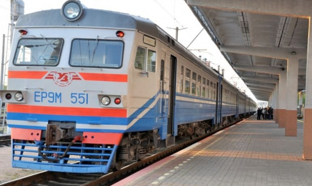 В феврале на киевском направлении не будет шестивагонных пригородных поездов – “Укрзализниця”