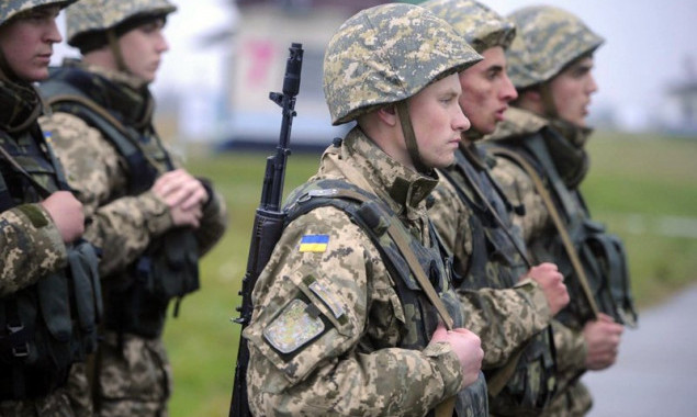 В Киеве на 60% снизился спрос на контрактную военную службу