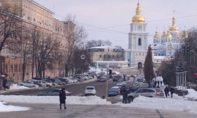 Киевский Крещатик в выходные дни снова начнут перекрывать для проезда