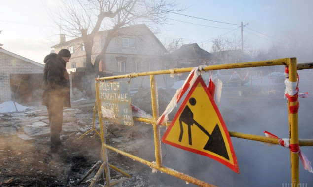 С началом отопительного сезона в Подольском районе Киева происходило до 40 прорывов теплосетей одновременно